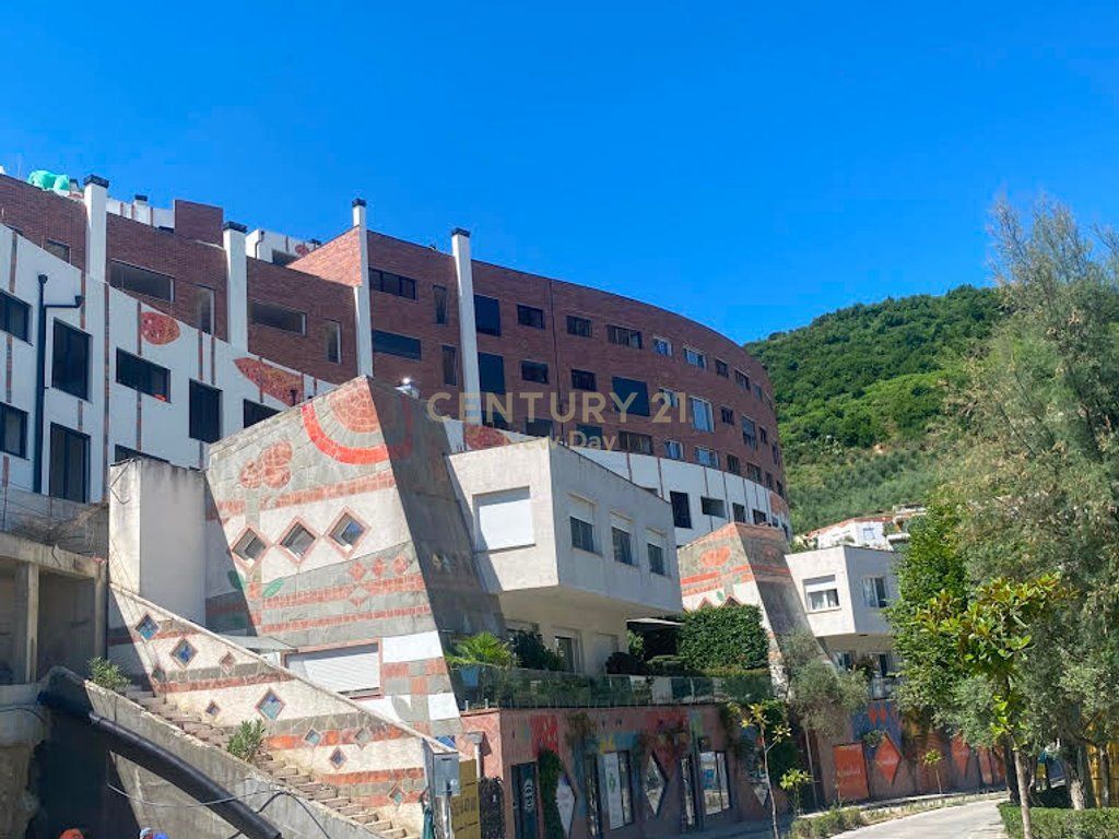 Triplex for sale in Residencen Kodra e Diellit