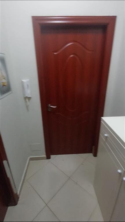Apartament me  qera
