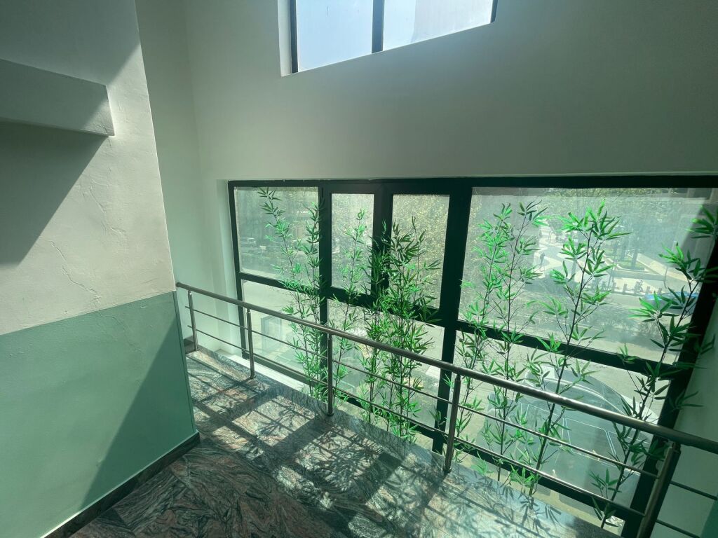 🏢✨ UNITÀ COMMERCIALE PREMIUM IN AFFITTO DI FRONTE A DELIJORGJI ✨🏢