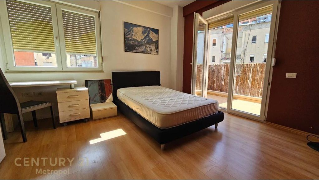 JEPET ME QIRA APARTAMENT 2+1+2, PRANË GJYKATËS SË LARTË, MYSLYM SHYRI!
