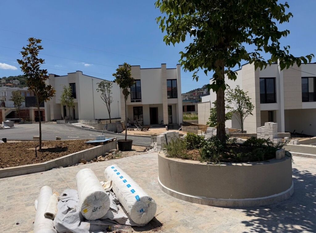 Shitet Apartament 2+1+oborr Maison De La Terre📍Mjull Bathore, TEG
