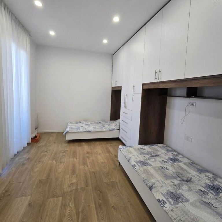 🏡 Apartament 2+1+2 me Qira – Tirana e Re, pranë Kompleksit Delijorgji ✨