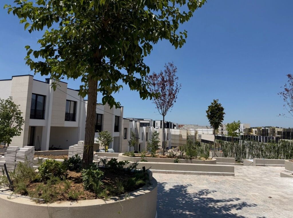 Shitet Apartament 2+1+oborr Maison De La Terre📍Mjull Bathore, TEG