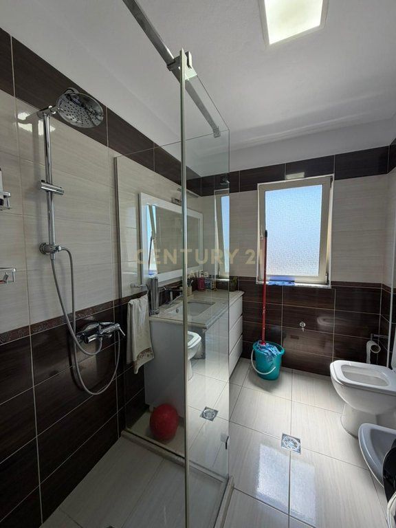 SHITET APARTAMENT 2+1 I INVESTUAR, NË LAPRAKË
