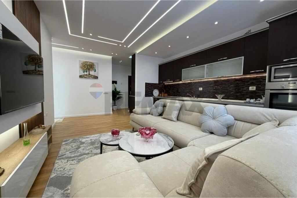 APARTAMENT 2+1 PALLATET CABEJ