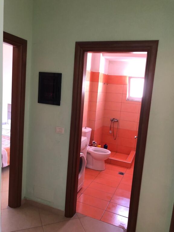 Shitet Apartament 2+1 ne Sarande, me pamje nga deti