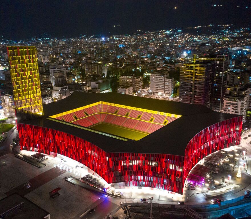 🏢✨ Ambiente Commerciale Premium in Affitto vicino allo Stadio "Air Albania" ✨🏢
