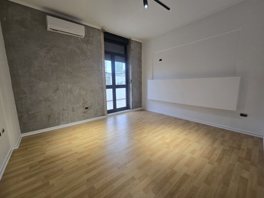 Office space for Rent 📍9-storey building 📌800€ net