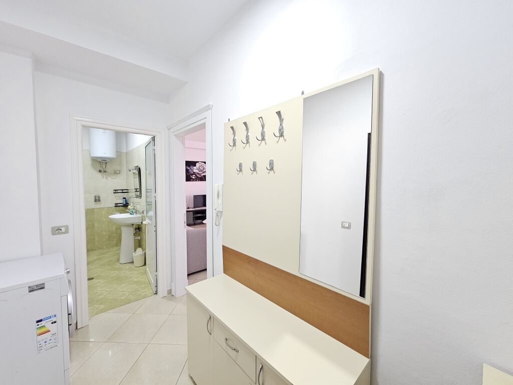 For rent 2+1+1 Haxhi Hysen Dalliu St. 700 thousand lek