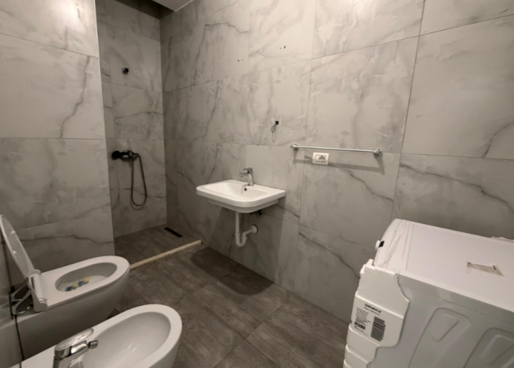 🏡 APPARTAMENTO 1+1 IN AFFITTO – MANGALEN, ALI DEMI, TIRANA