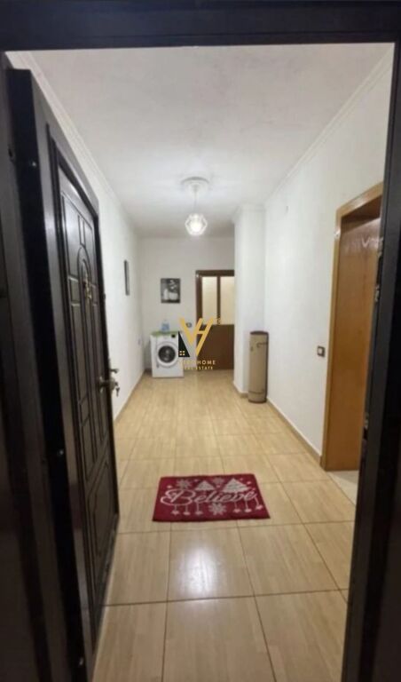 ENTRANCE 2+1 FOR RENT AT VENUE CLUB 40,000 LEKE