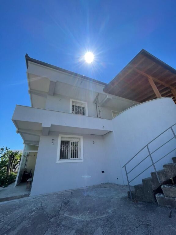 Villa su due piani in vendita a Durazzo, ex fabbrica di mattoni