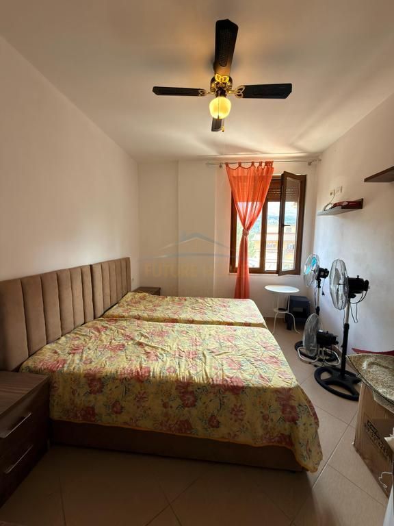 Shitet, Apartament 2+1, Fresk. DB68986