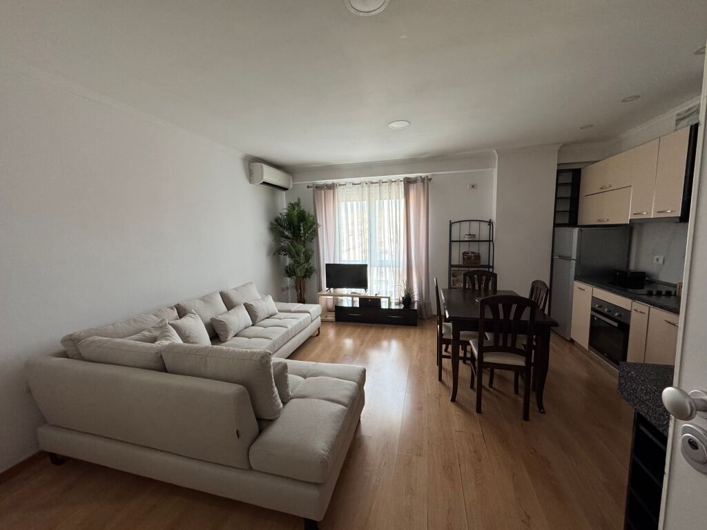 APARTAMENT 2+1 PER QERA TEK KOMPLEKSI KONTAKT