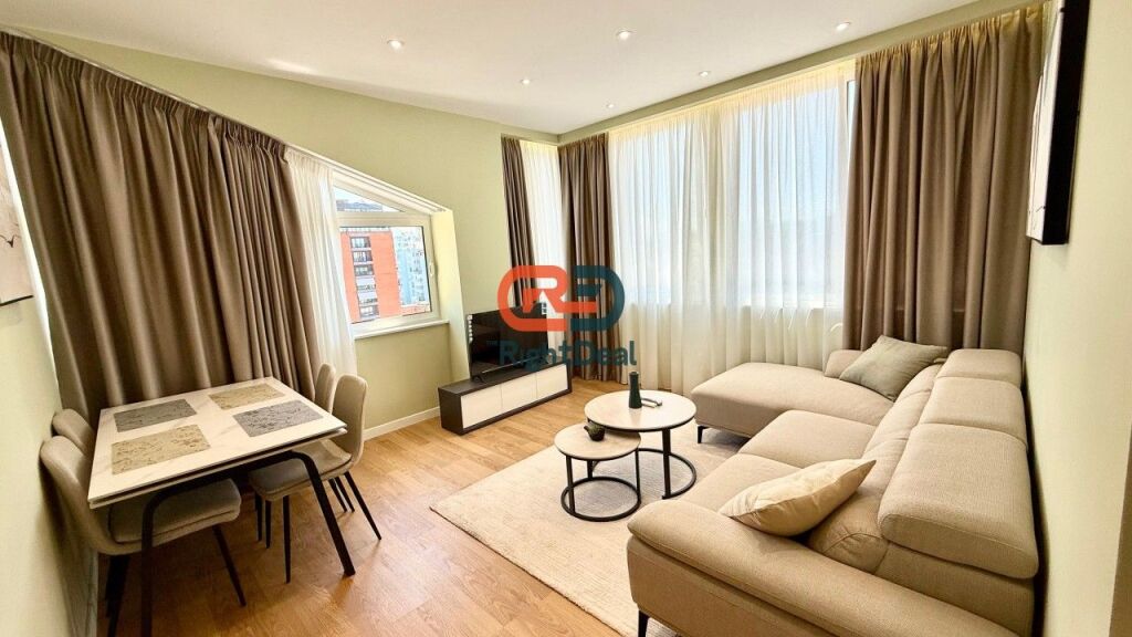 Tek Myslym Shyri, Shitet Apartament 2+1, I Investuar Totalisht Dhe Me Pamje Spektakolare!!!