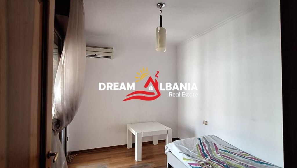 Apartment 3+1+2 for rent near the roundabout of Komuna Parisit, Tirana (ID 4231500)