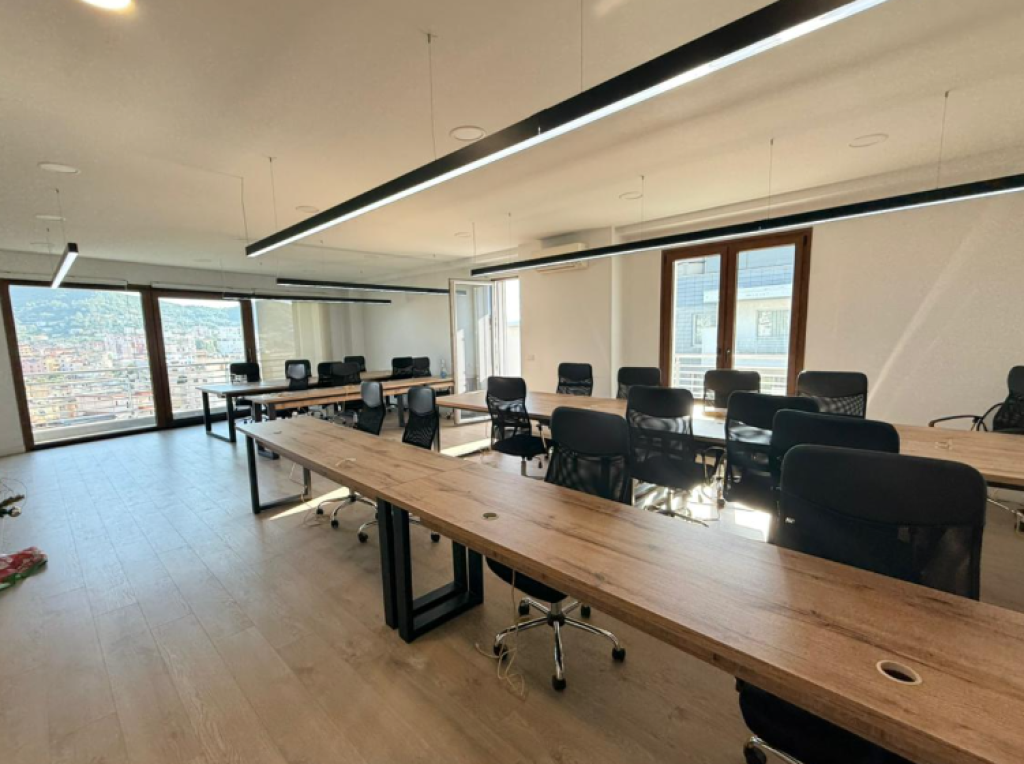 🏢 JEPET ME QIRA AMBIENT ZYRE – KOMPLEKSI DELIJORGJI