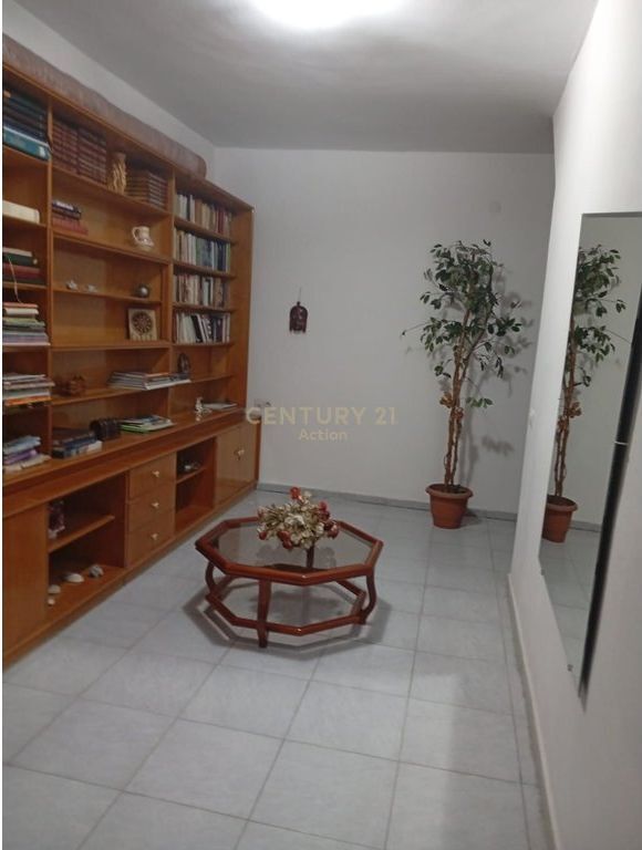 🏡 JEPET ME QIRA APARTAMENT 2+1 – 21 DHJETORI, TIRANË