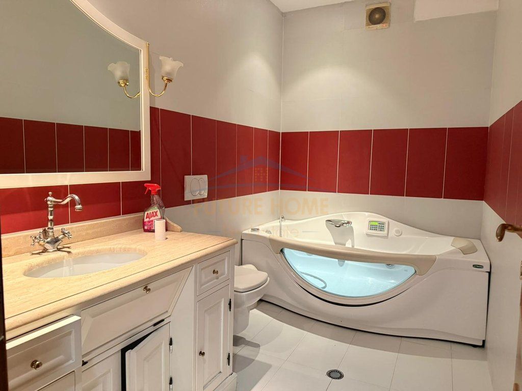 Rent, Apartment 3+1+2, Paris Commune.