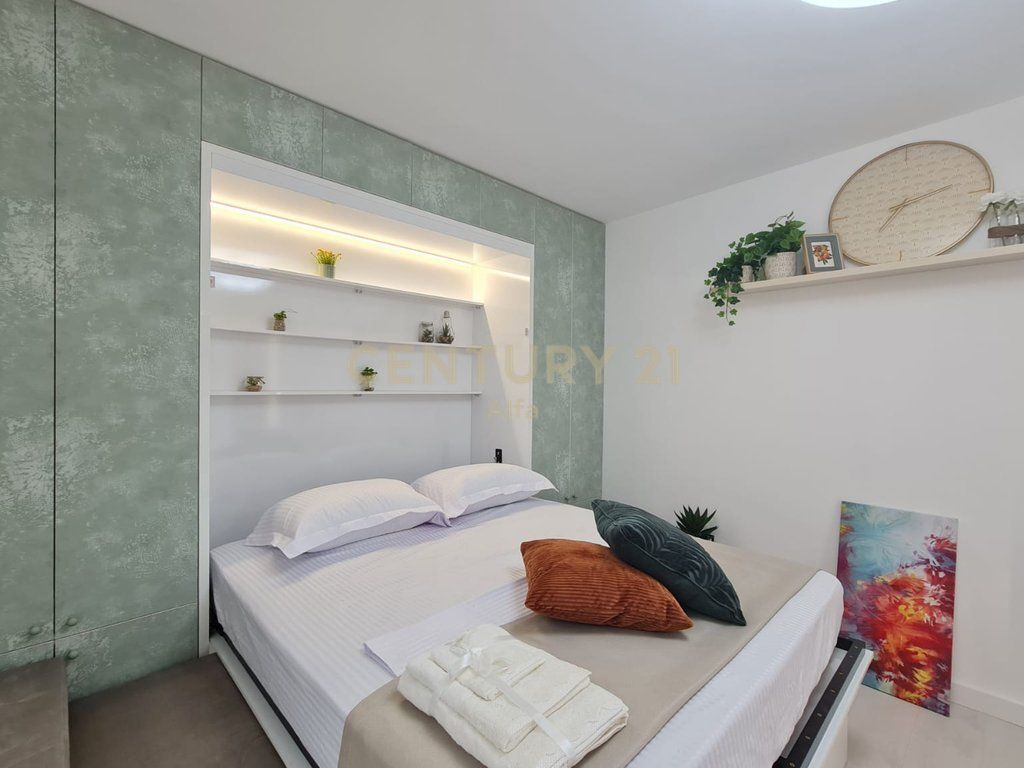MONOLOCALE INVESTITO IN VENDITA VICINO A PIAZZA WILLSON- OPPORTUNITÀ IDEALE DI INVESTIMENTO