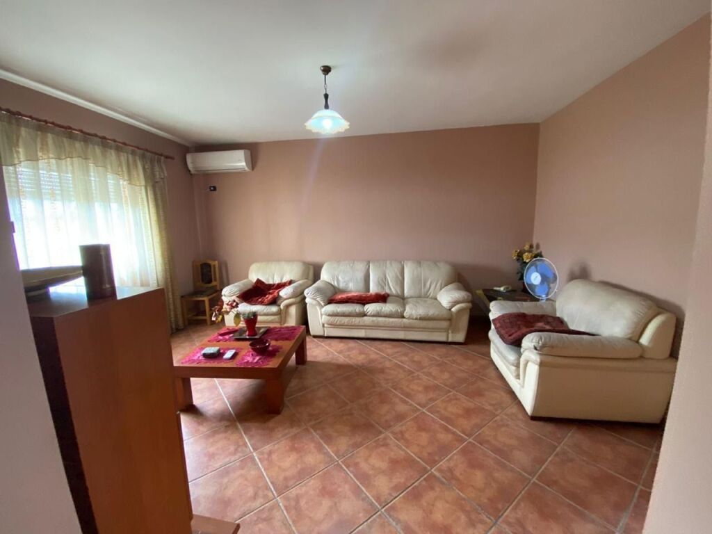 Appartamento 2+1 in affitto al Viale Bajram Curri
