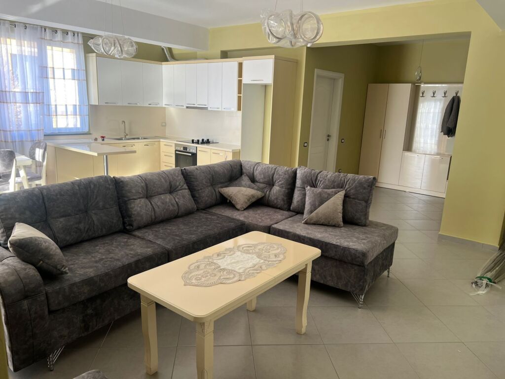 Apartament 2+1+2 me qira – pranë Spitalit Shefqet Ndroqi !