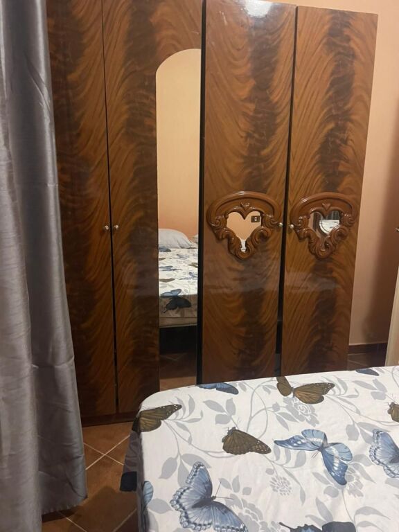 🏡 Jepet me qira apartament 1+1 📍 Misto Mame, Rruga Thoma Koxhaj  💶 Çmimi: 38.000 lekë/muaj