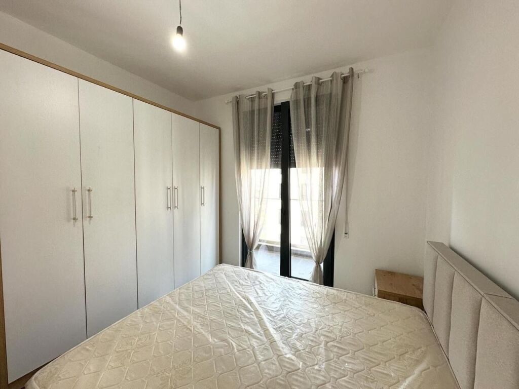 Jepet me Qera Apartament 1+1 – Residenca Erli, Porcelan