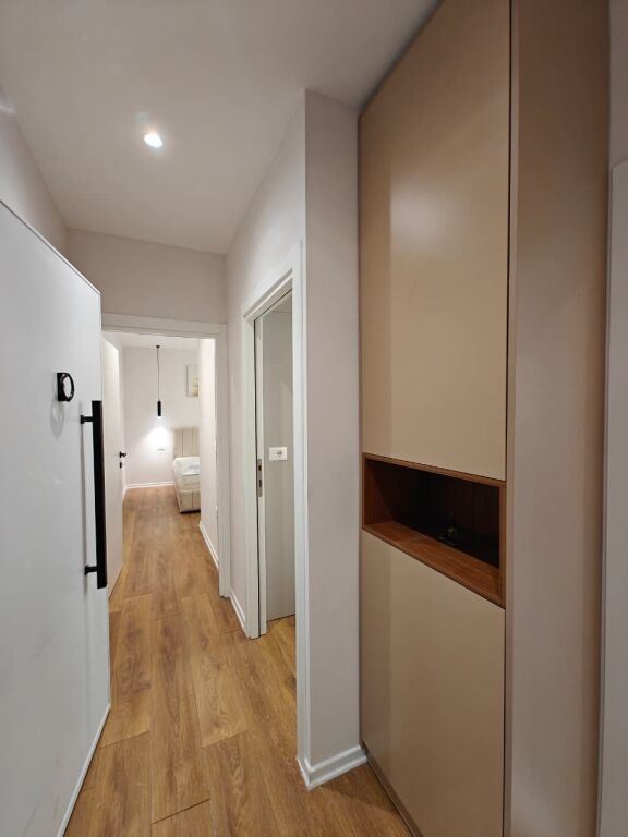 SHITET APARTAMENT 2+1 - MATERNITETI I RI