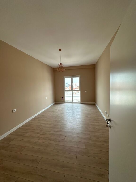 🌟 Apartament 1+1 për Shitje – Porta Tirana e Re | Mundësi Unike Investimi