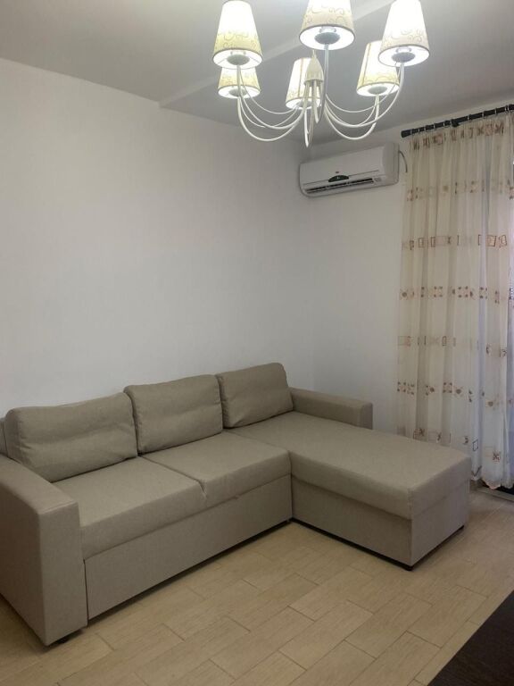 Brryl, apartment 1+1 for rent! 40,000 Leke