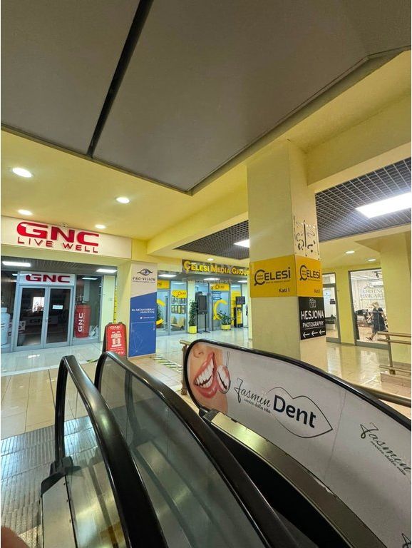 CONDOR CENTER – UNITÀ DI SERVIZIO IN VENDITA!!