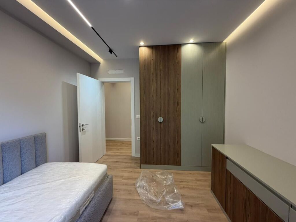 Apartament 2+1+Parking per qira tek Rruga Jordan Misja.