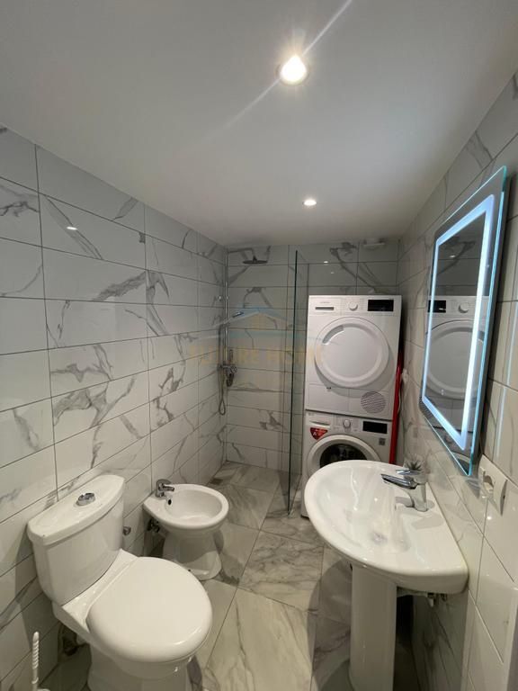 Shitet,Apartament 1+1,Liqeni i Thate