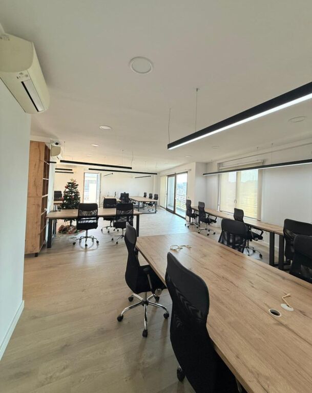 🏢 Jepet Ambient Zyre me Qira – Delijorgji Residence