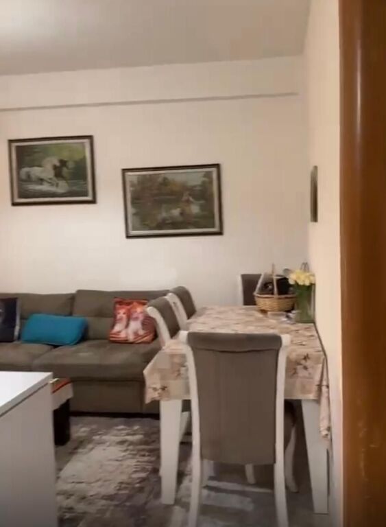 apartament 2+1 me qira ne Astir