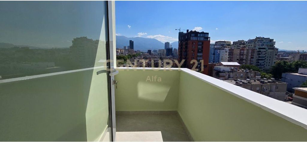 Shitet Apartament 2+1 tek Myslym Shyri ALFA143421