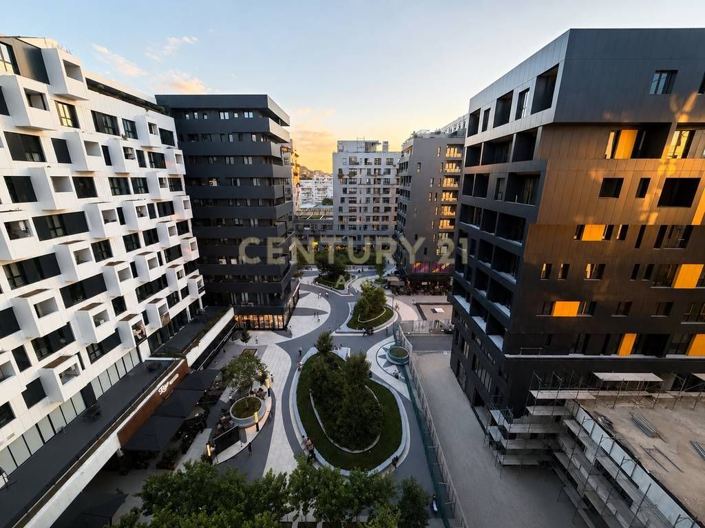 LOCALE VUOTO DI 57m² IN AFFITTO - PRESSO SQUARE 21