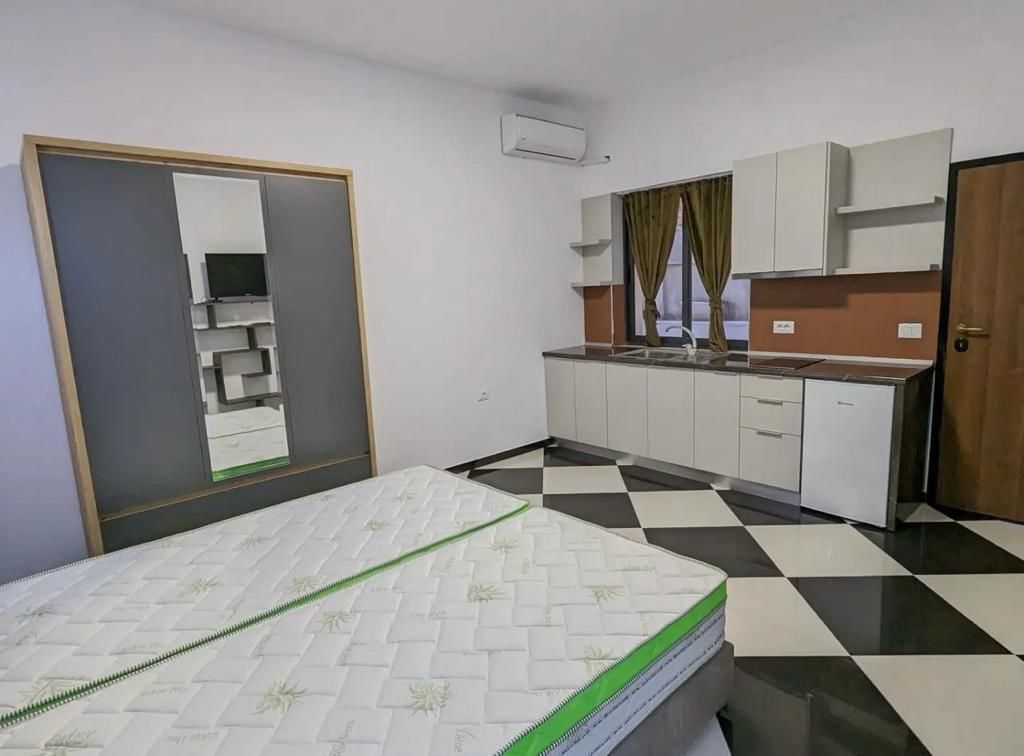 Studio apartment for rent
