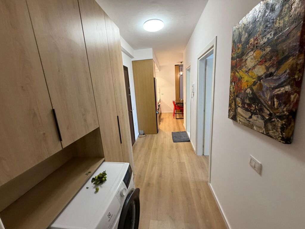 Shitet Apartament 2+1 Ish Fusha e Aviacionit
