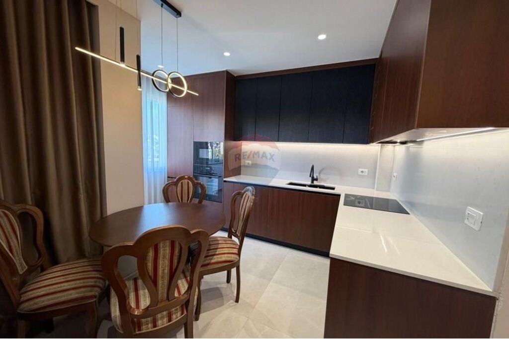 Apartament 2+1+2 per shitje tek Mine Peza