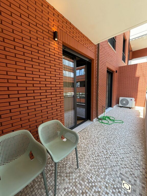 Jepet Apartament 1+1 me Qira tek Delijorgji