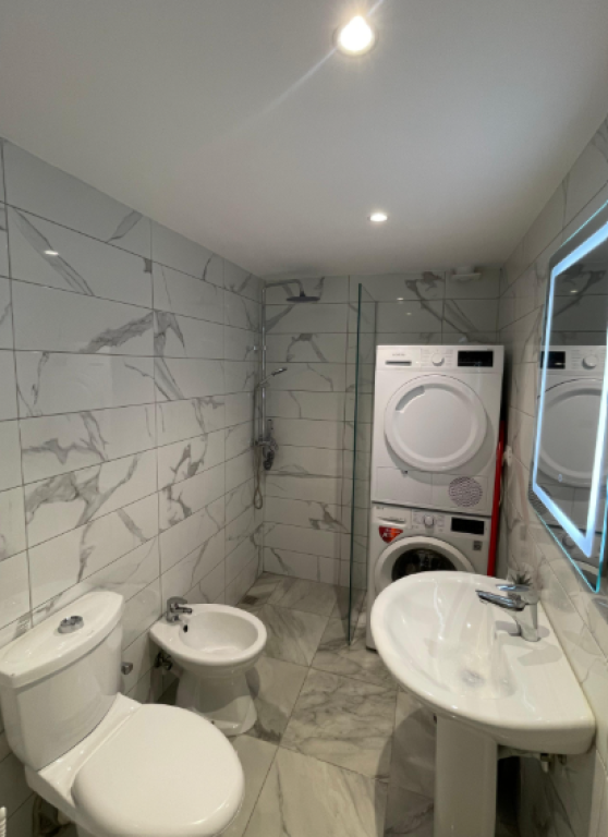 🏡 SHITET DUPLEX – LIQENI I THATË