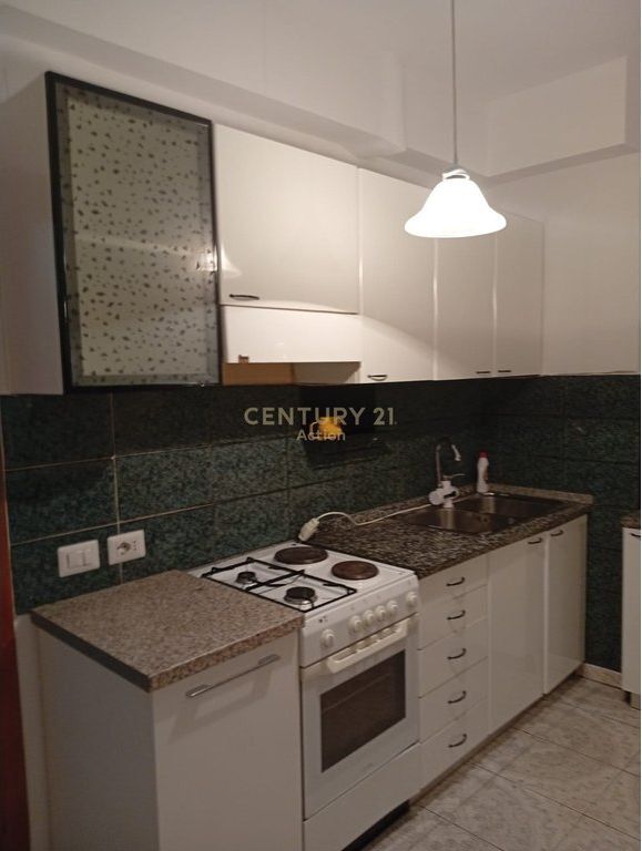 🏡 JEPET ME QIRA APARTAMENT 2+1 – 21 DHJETORI, TIRANË