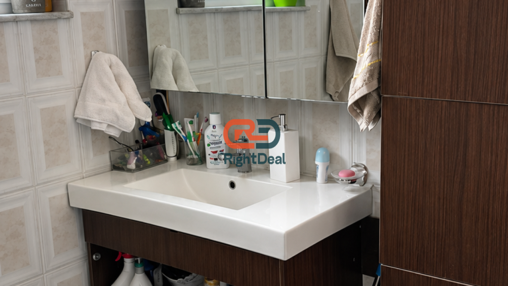 Tek Bulevardi Zogu I Pare, Perballe Me Ministrine E Drejtesise, Shitet Super Apartament 2+1, Me Lokacion Perfekt !!!