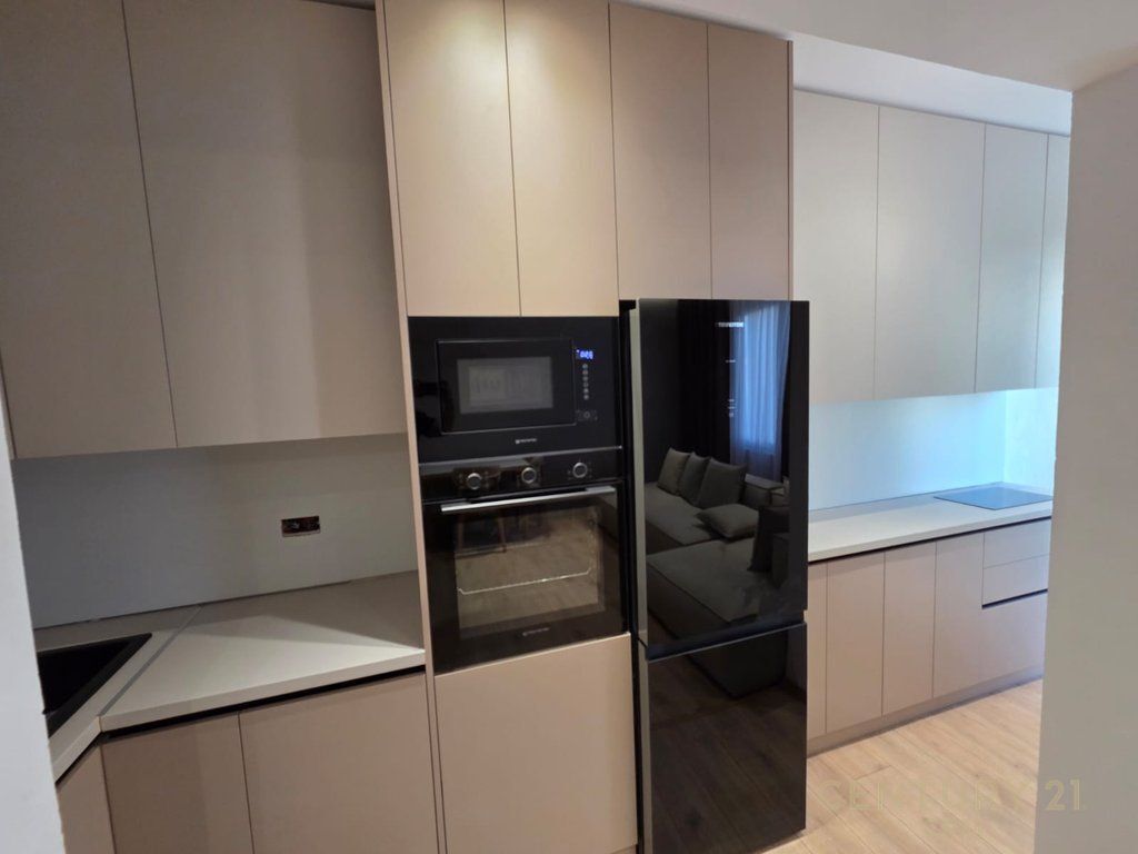 2+1 Apartment for Rent on Barrikadave Street, Tirana - 890€ | 53 m² 890 € /Month