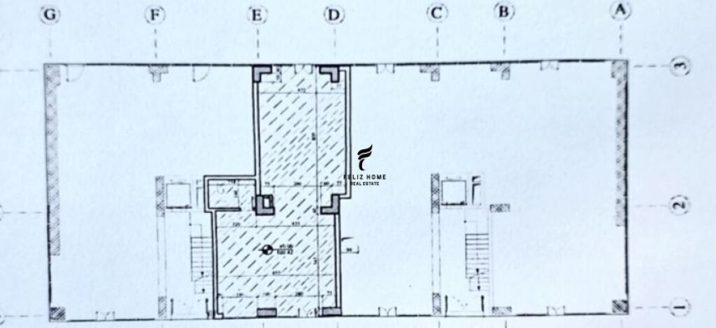 NEGOZIO IN AFFITTO 88.5 M2 COMUNE DI PARIGI 153.000 LEKE FH-80209