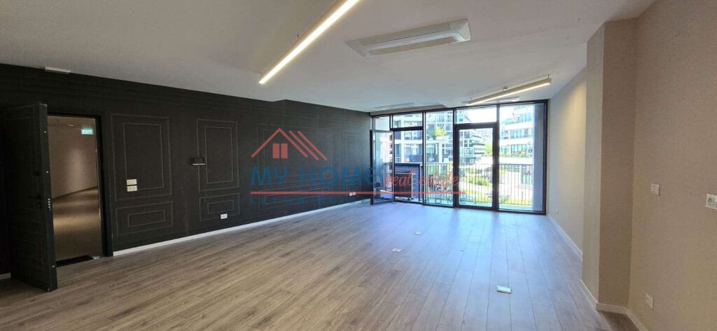 Zyre me qera tek Lake View Residences
