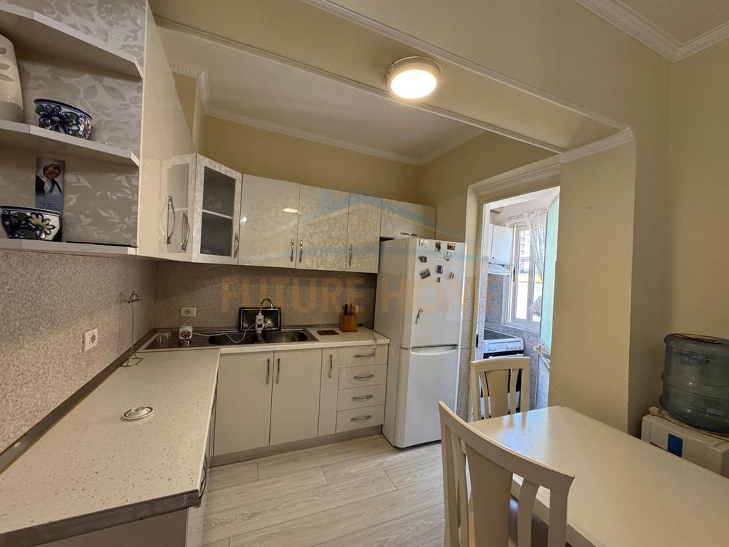Qera, Apartament 2+1,Gjykata, Durres.