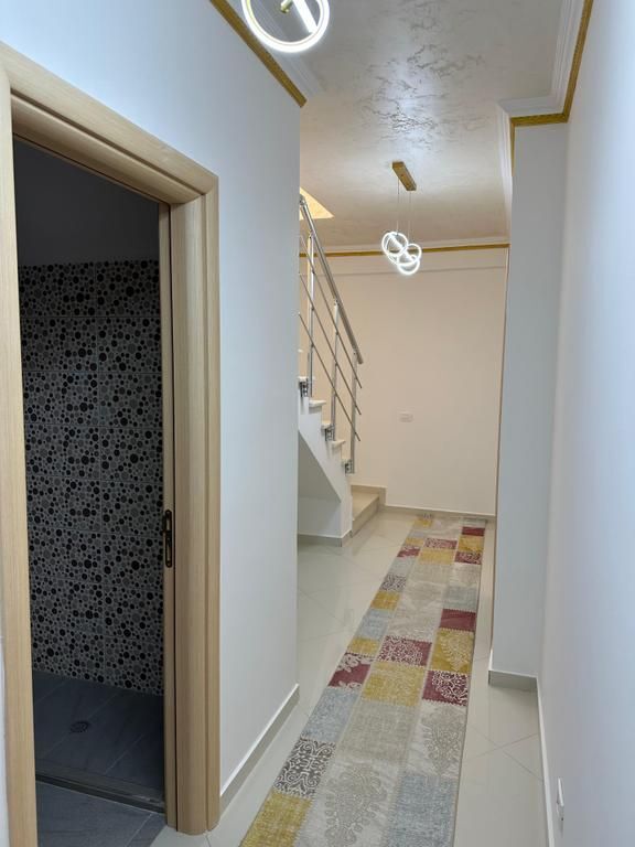 Rent, Duplex 3+1+3, Kodra e Diellit 1, Tirana.